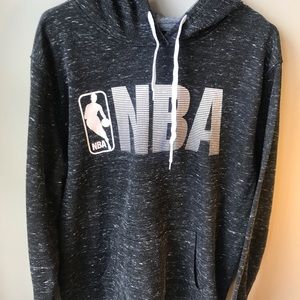 NWOT NBA Size L - dark gray hoodie - pockets, hoodie and strings